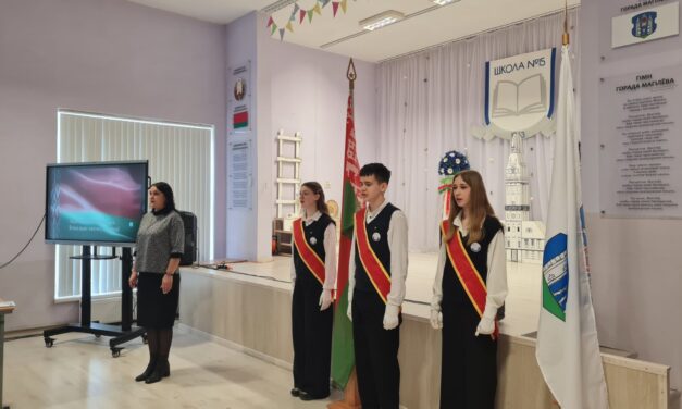 Торжественные линейки, посвящённые окончанию III четверти