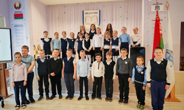 Посвящение в октябрята: тёплый и волнительный праздник для второклассников