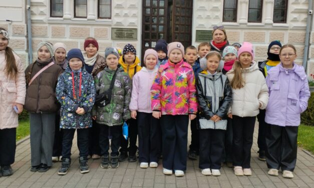 Путешествие в мир технологий: 3 «Е» класс в художественном музее им. П. В. Масленикова